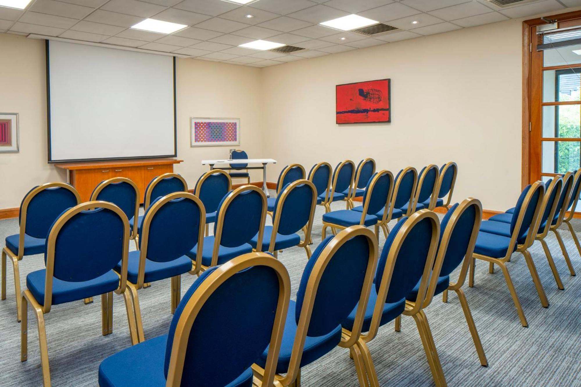 Holiday Inn Cambridge By Ihg Girton  Екстериор снимка